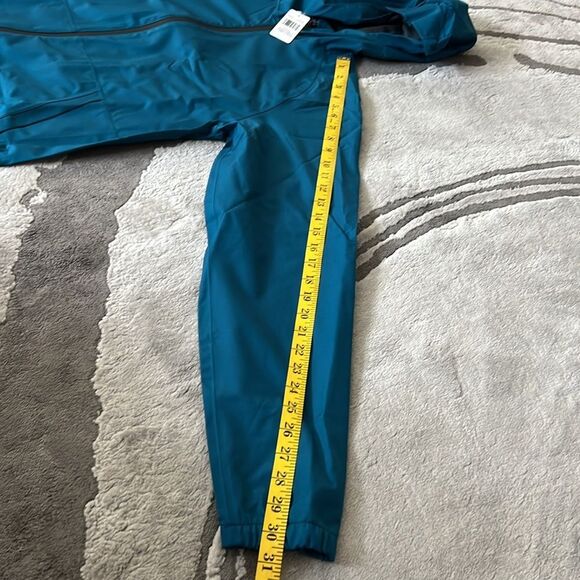 32 Degrees Cool Unisex Waterproof Rain Jacket - Picture 5 of 8